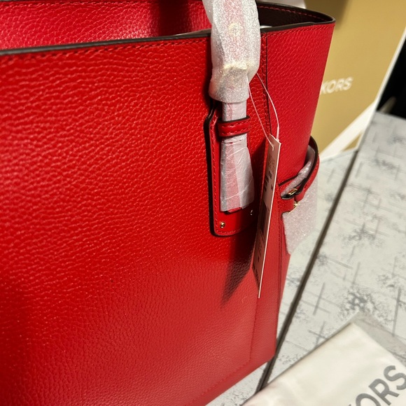 Sold - Picture 6 of 16